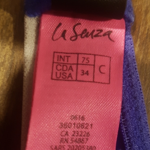 Le Senza bra - Picture 4 of 4